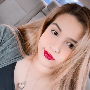 Meet your Posher, Noemi